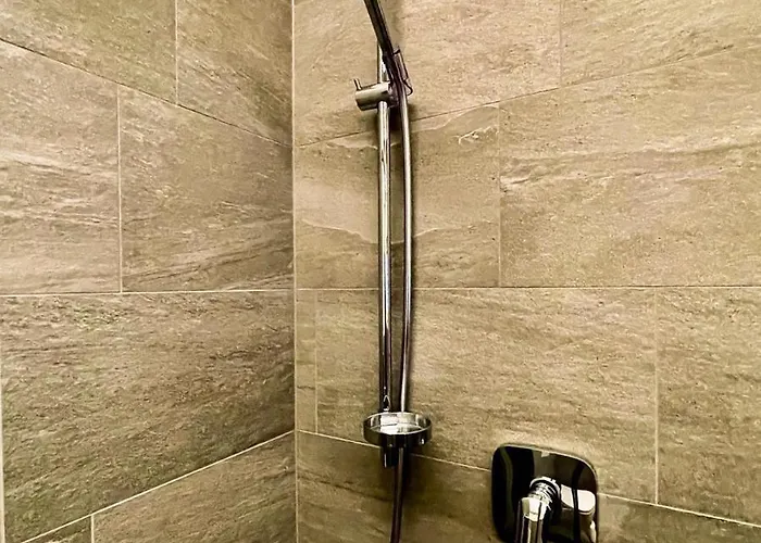 Emma's * جيرلوس