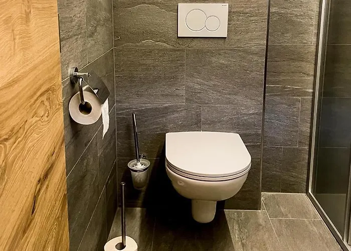 Emma's * جيرلوس